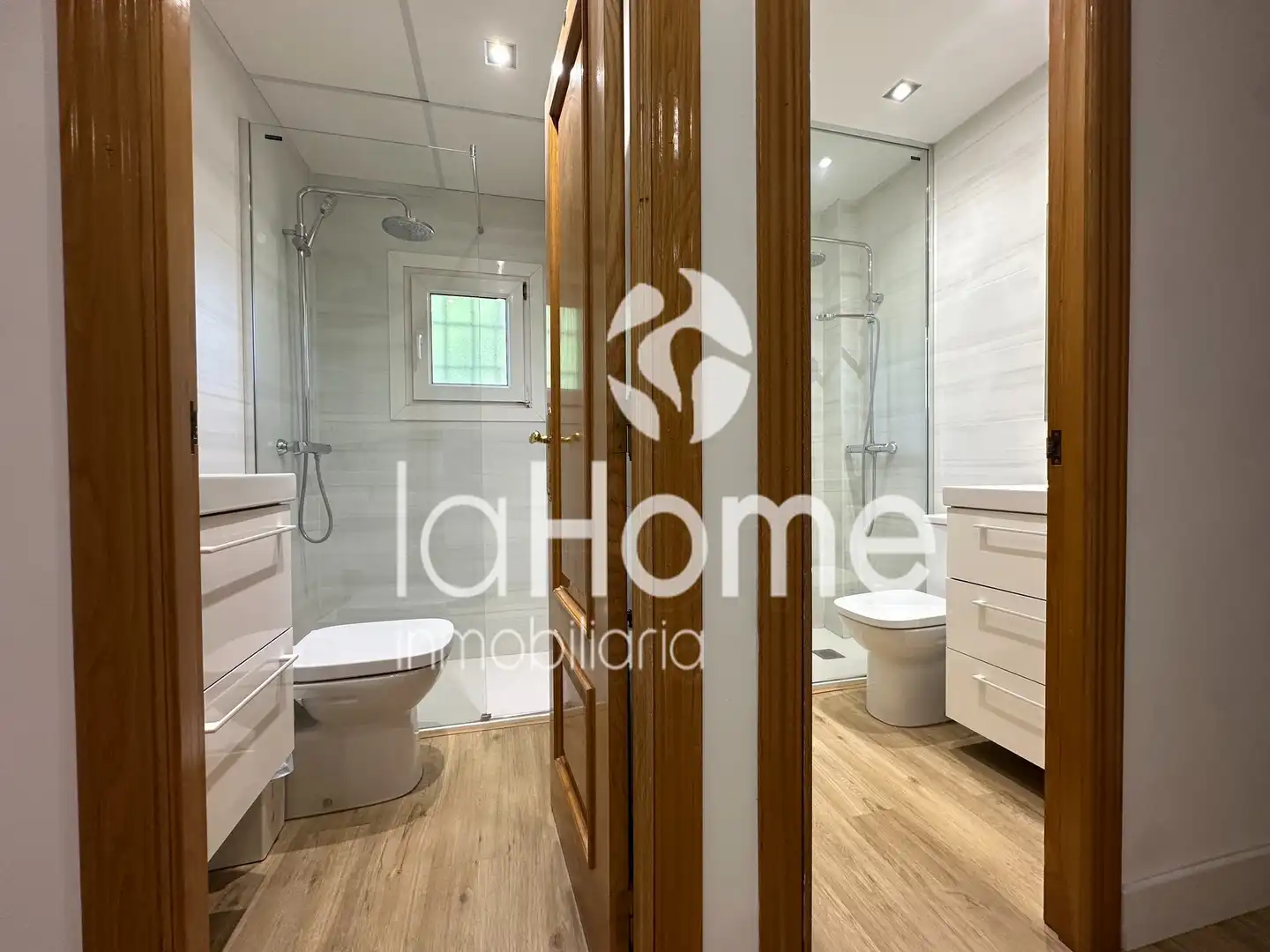 Baño de Casa o chalet en venta en Paterna con Aire acondicionado, Calefacción y Jardín privado