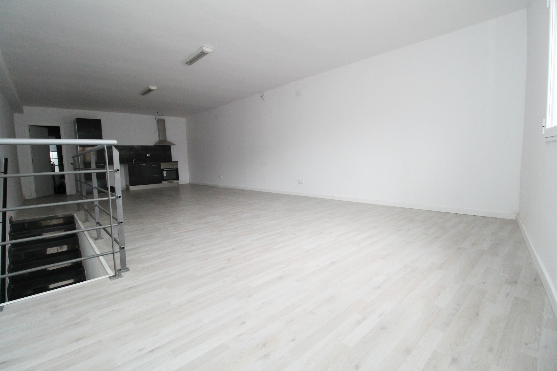 Single-family semi-detached for sale in Barberà del Vallès  with Parquet flooring