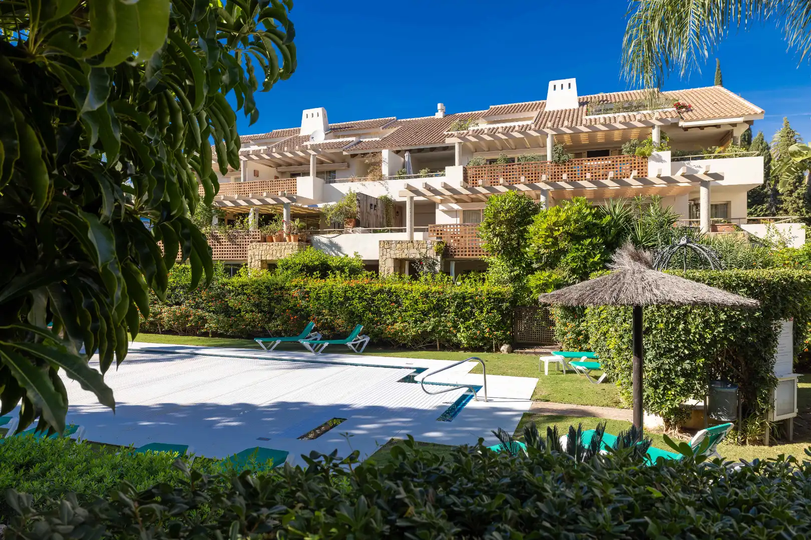 Piso con piscina en venta en Río Real - Los Monteros, imagen 38