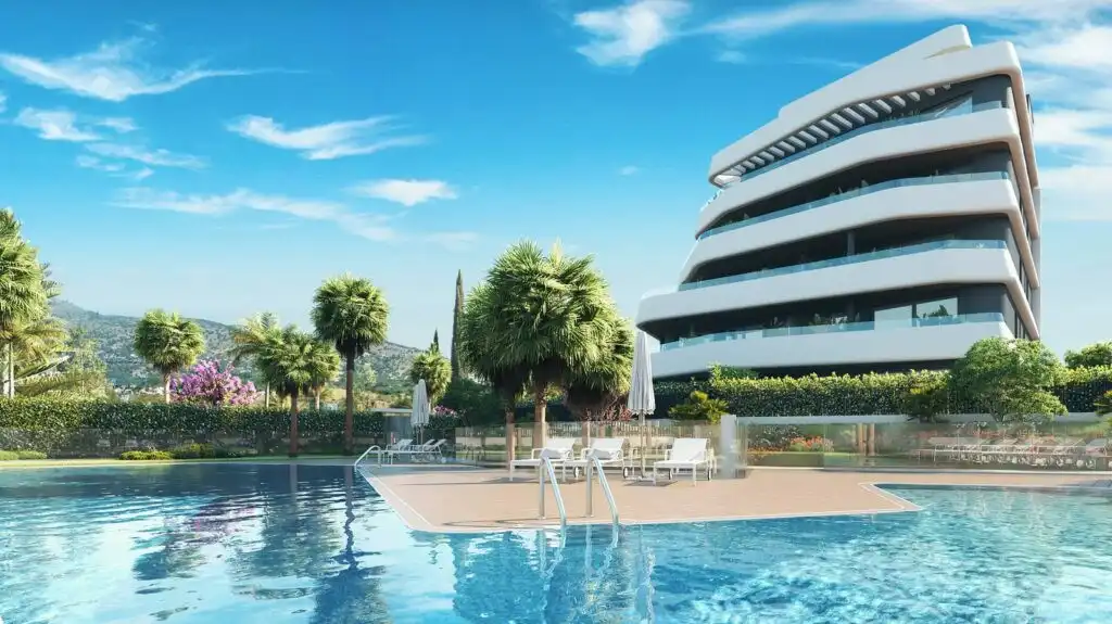 Schwimmbecken von Erdgeschoss zum Verkauf in Torremolinos mit Klimaanlage, Privatgarten und Terrasse
