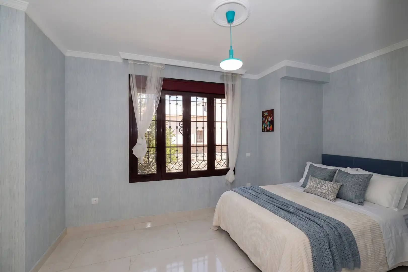Schlafzimmer von Haus oder Chalet zum Verkauf in Málaga mit Klimaanlage, Heizung und Privatgarten