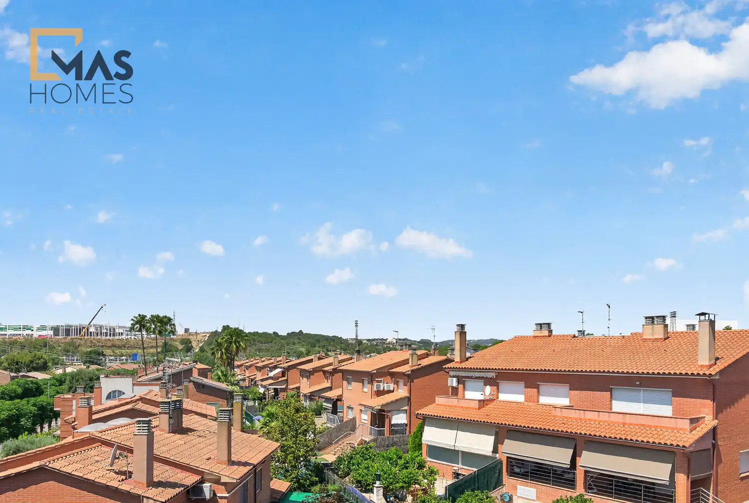 Vista exterior de Casa adosada en venda en Martorell amb Aire condicionat, Calefacció i Jardí privat