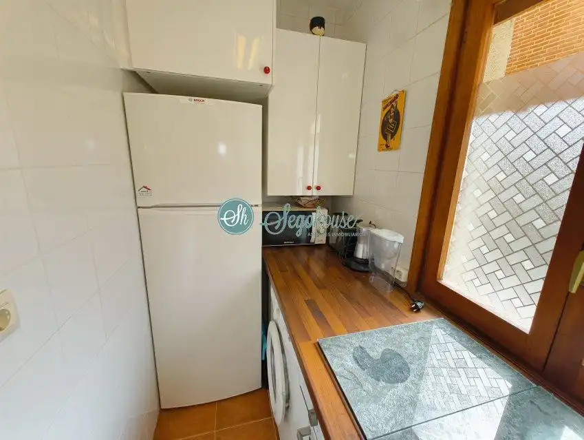 Cocina de Piso en venta en Segovia con Calefacción, Parquet y Terraza