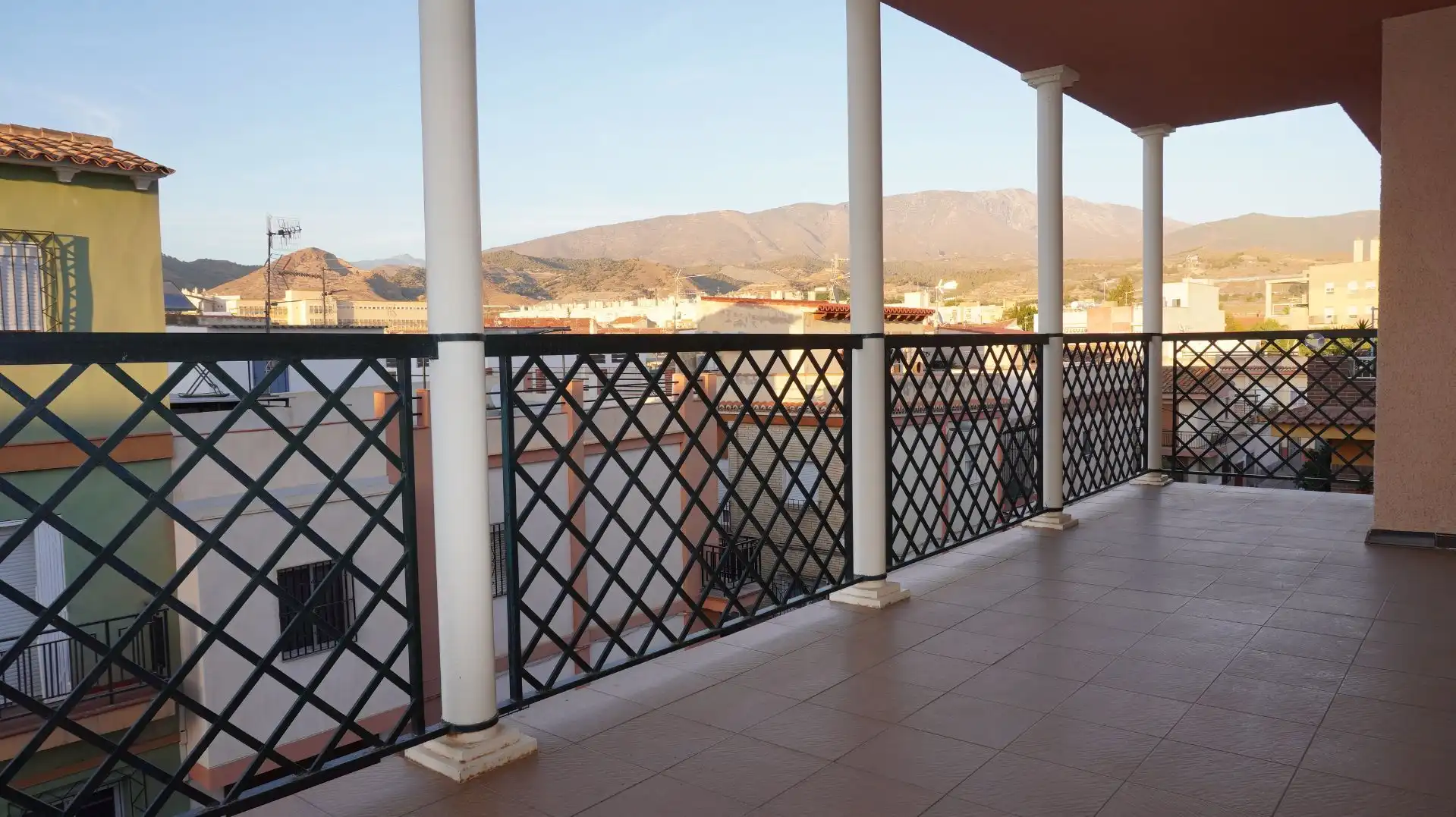 Terrassa de Casa adosada en venda en Motril amb Aire condicionat i Terrassa