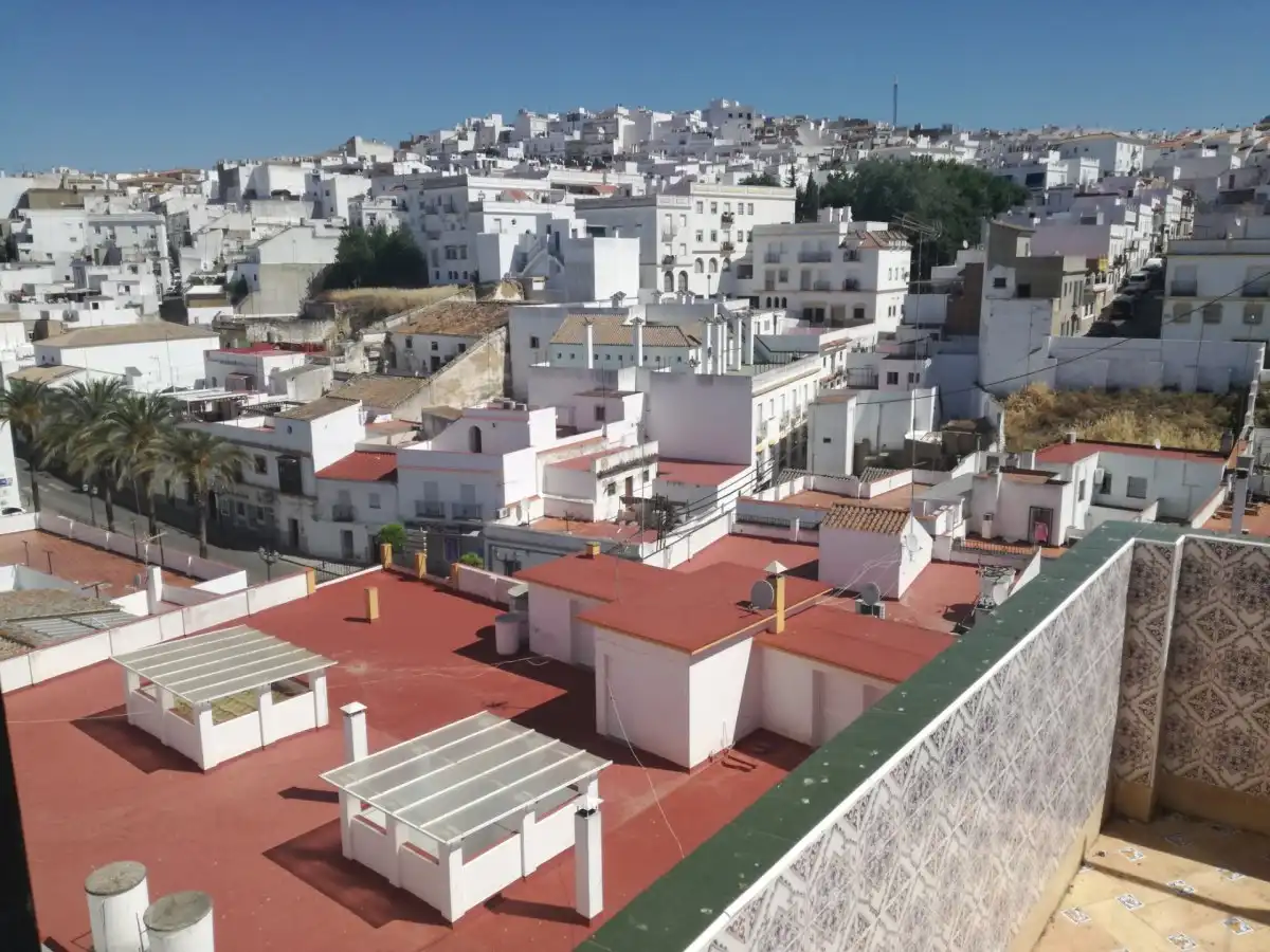Vista exterior de Casa o xalet en venda en Arcos de la Frontera amb Aire condicionat, Terrassa i Traster