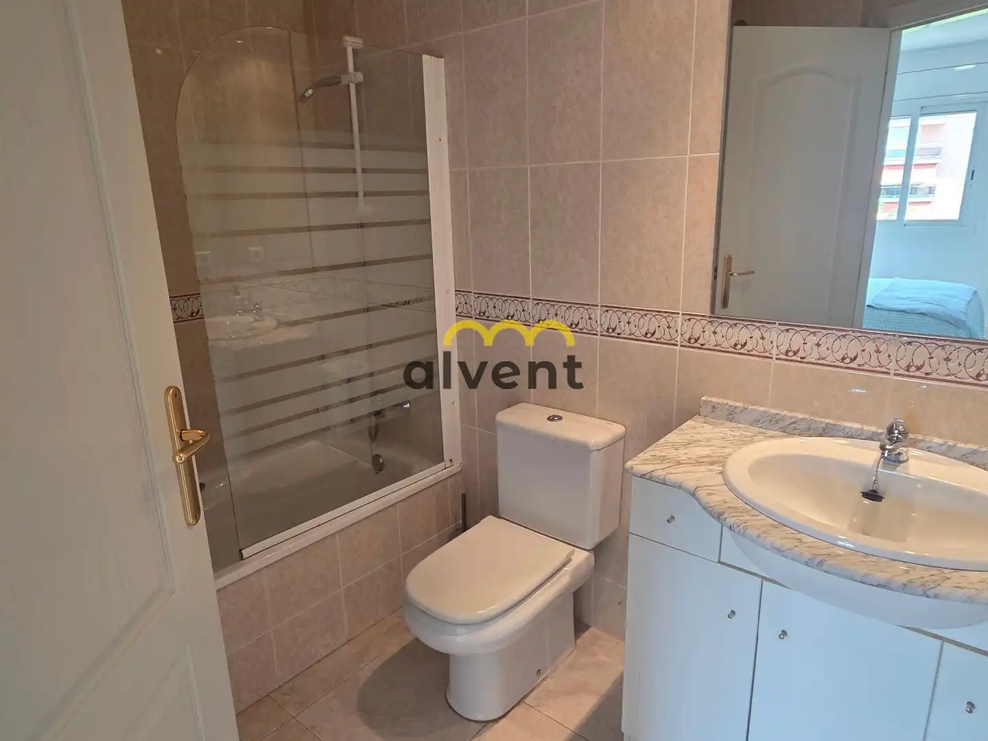 Baño de Piso en venta en Calonge i Sant Antoni con Aire acondicionado, Terraza y Piscina