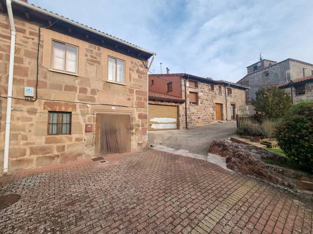 Casa-chalet en Venta en Calle Wolta en Arlanzón