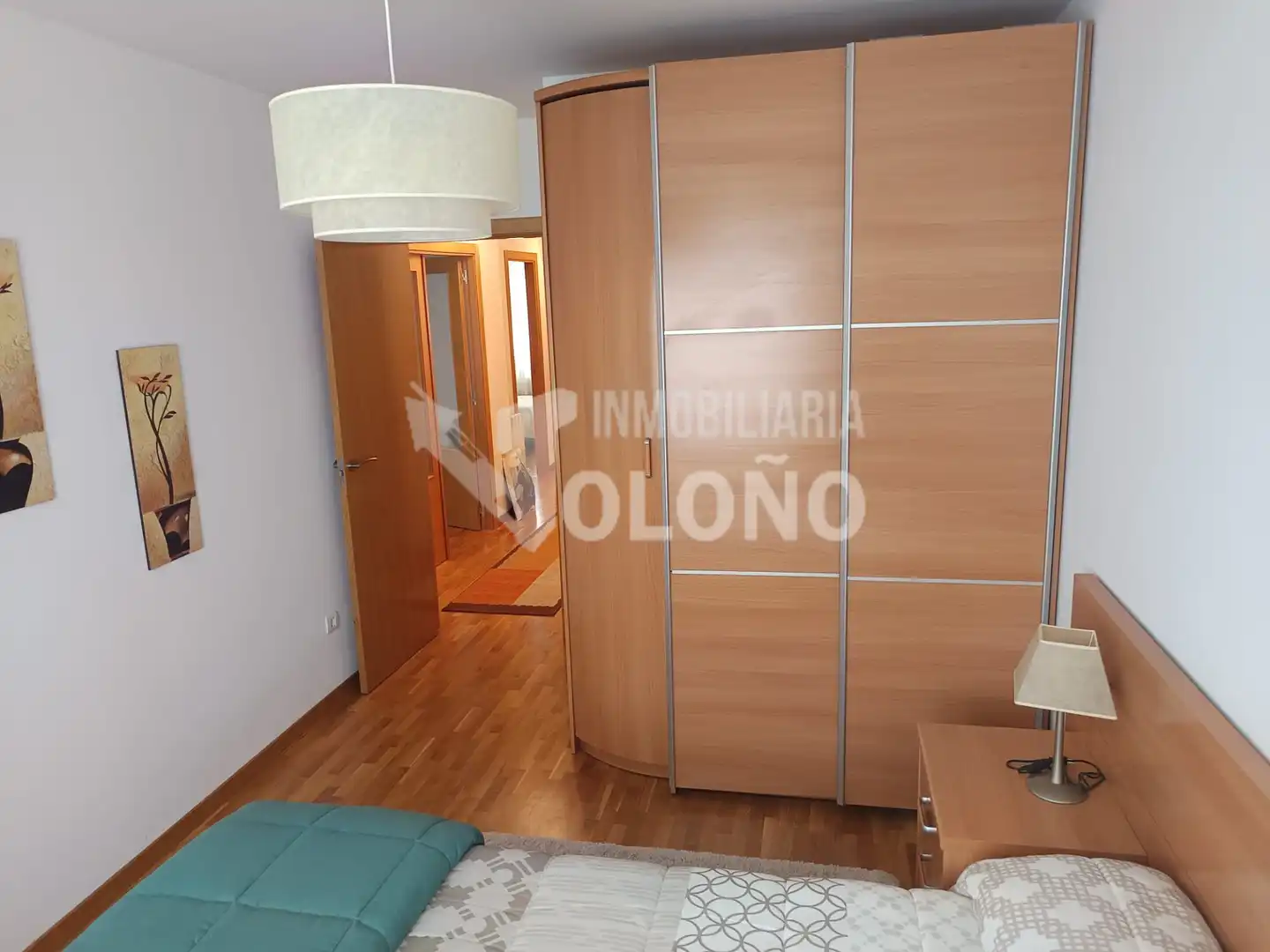 Dormitori de Apartament en venda en Castañares de Rioja amb Calefacció, Moblat i Forn