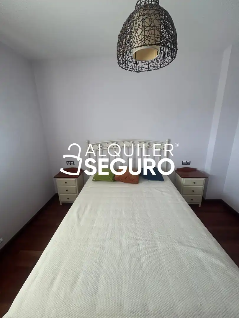Flat with pool to rent in Catedratica Asun. Linares, imagen 3