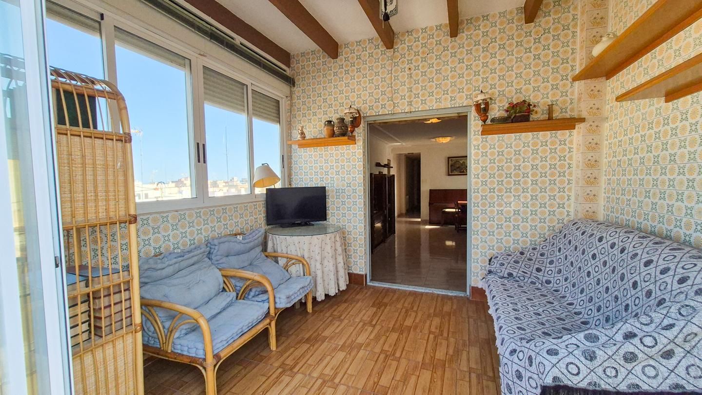 Dormitori de Àtic en venda en Elche / Elx amb Aire condicionat i Terrassa