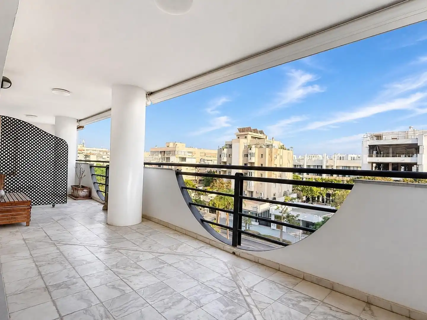 Terraza de Oficina de alquiler en Marbella con Aire acondicionado y Terraza