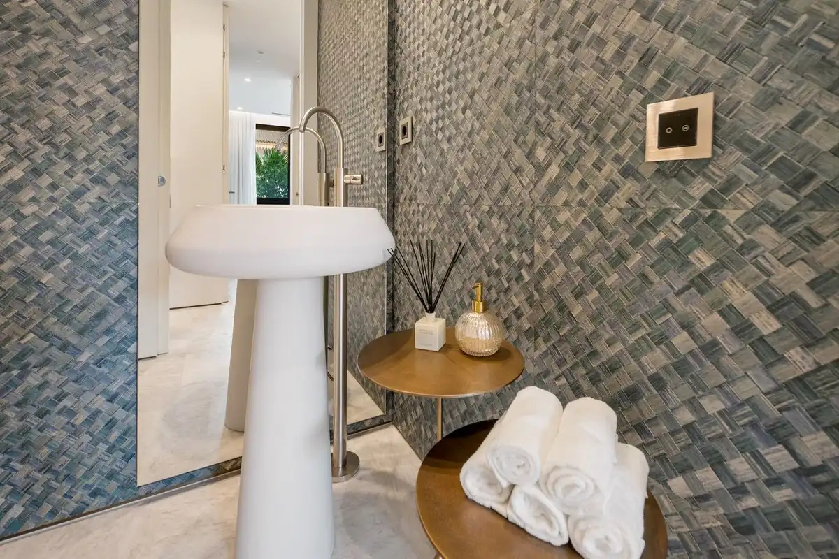 Bathroom of Duplexes for sale in Marbella  with Storage room