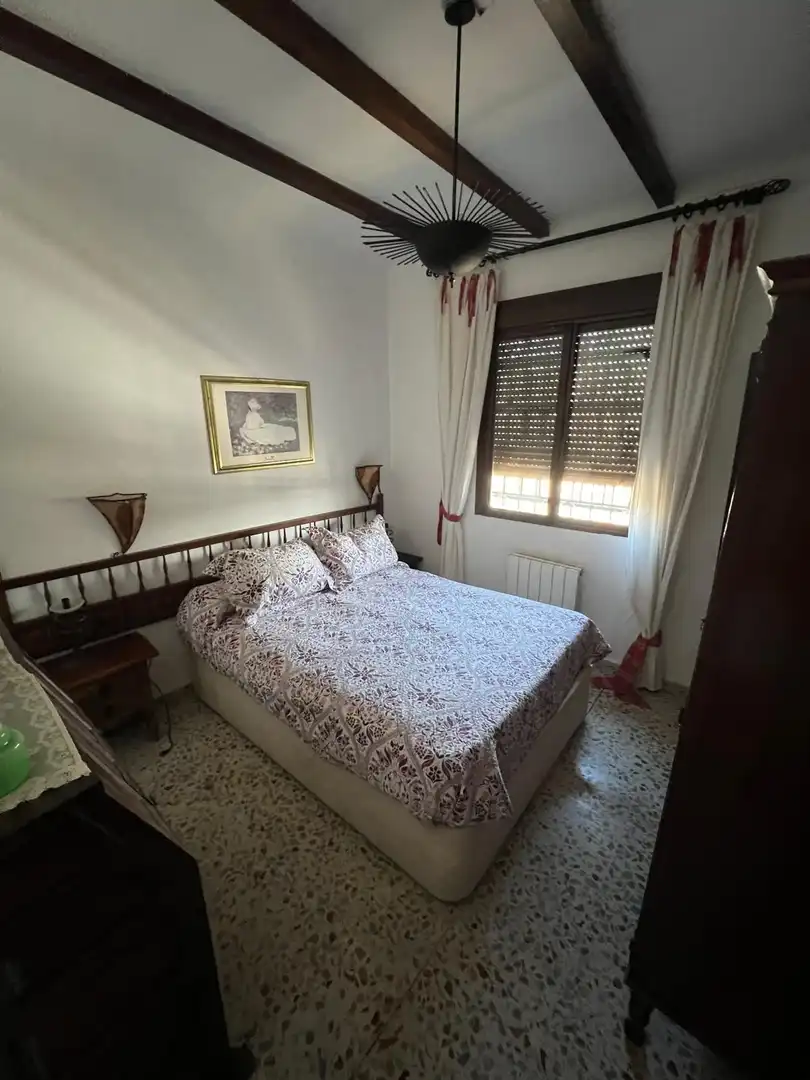 Habitación de Casa o chalet de alquiler en Baena con Aire acondicionado, Jardín privado y Terraza