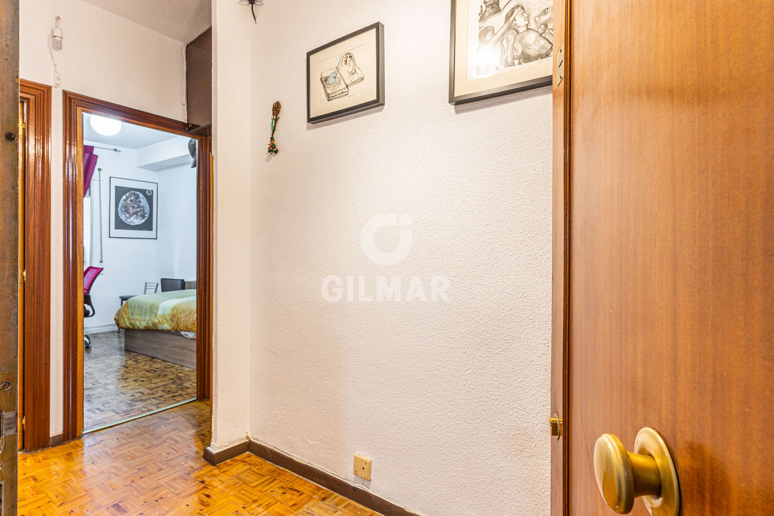 Flat for sale in  Madrid Capital  with Heating