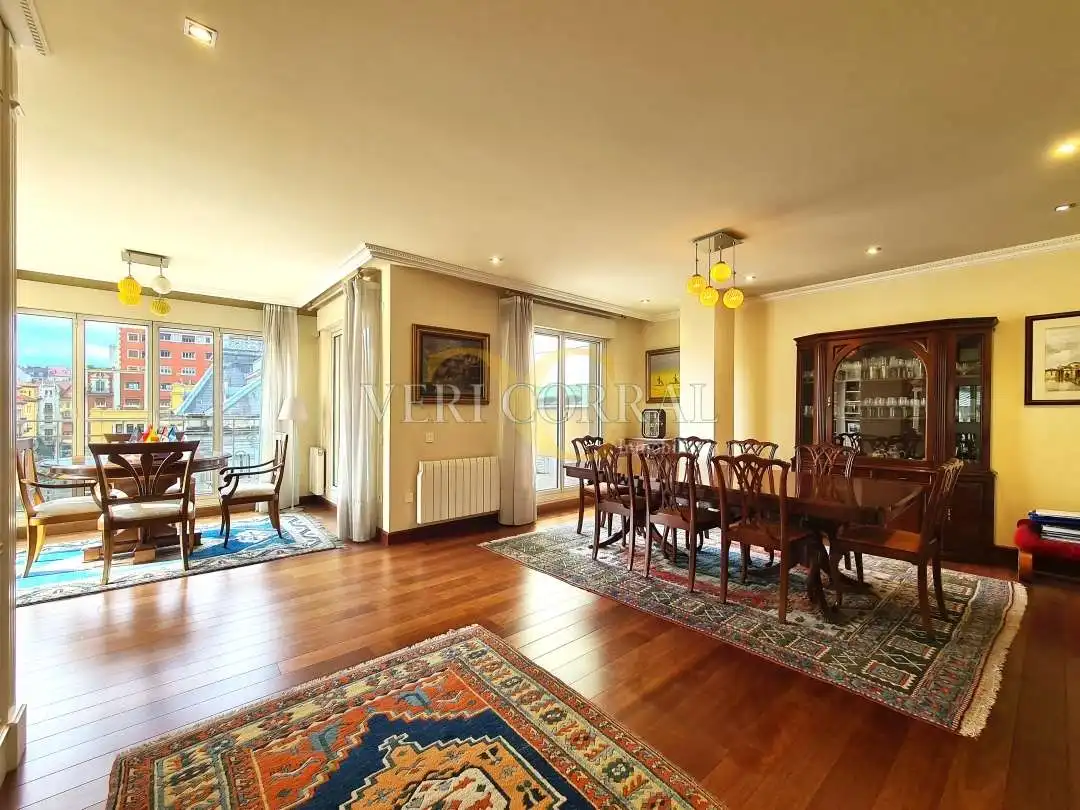 Dining room of Flat for sale in Oviedo   with Heating, Terrace and Storage room
