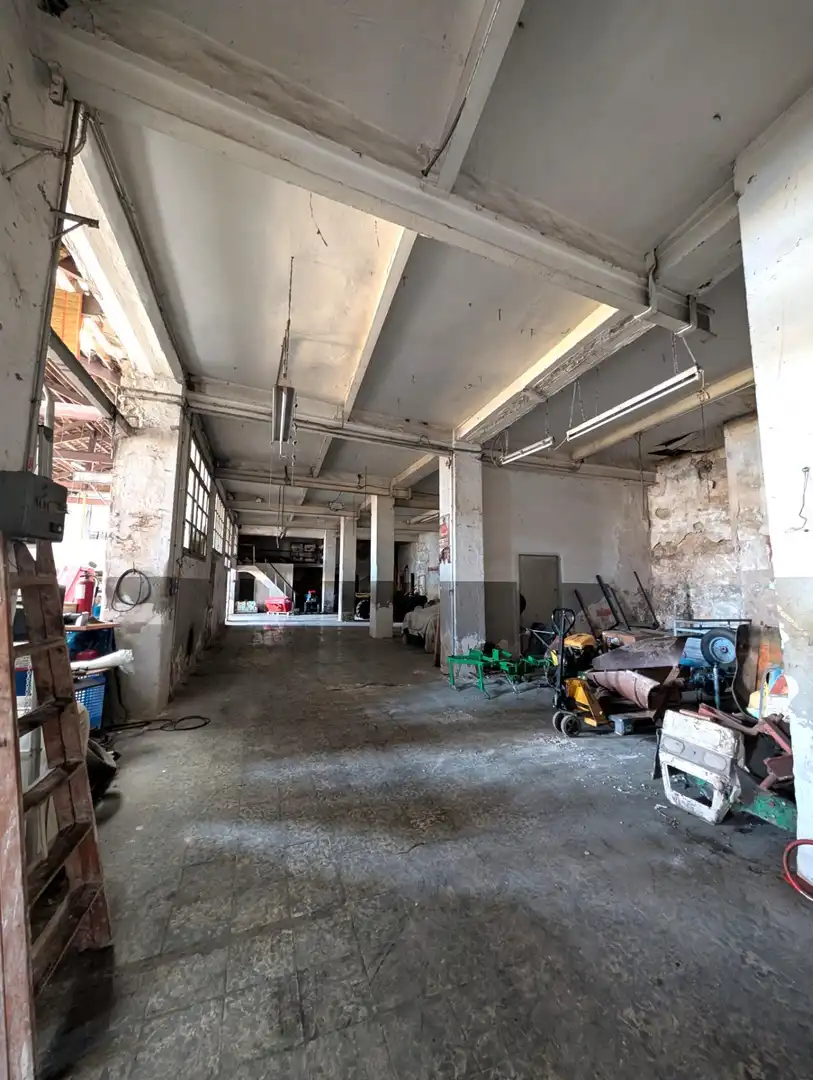 Fabrikhallen zum Verkauf in Alcoy / Alcoi