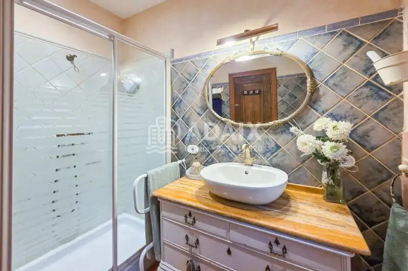 Baño de Finca rústica en venta en Úbeda con Terraza, Trastero y Balcón