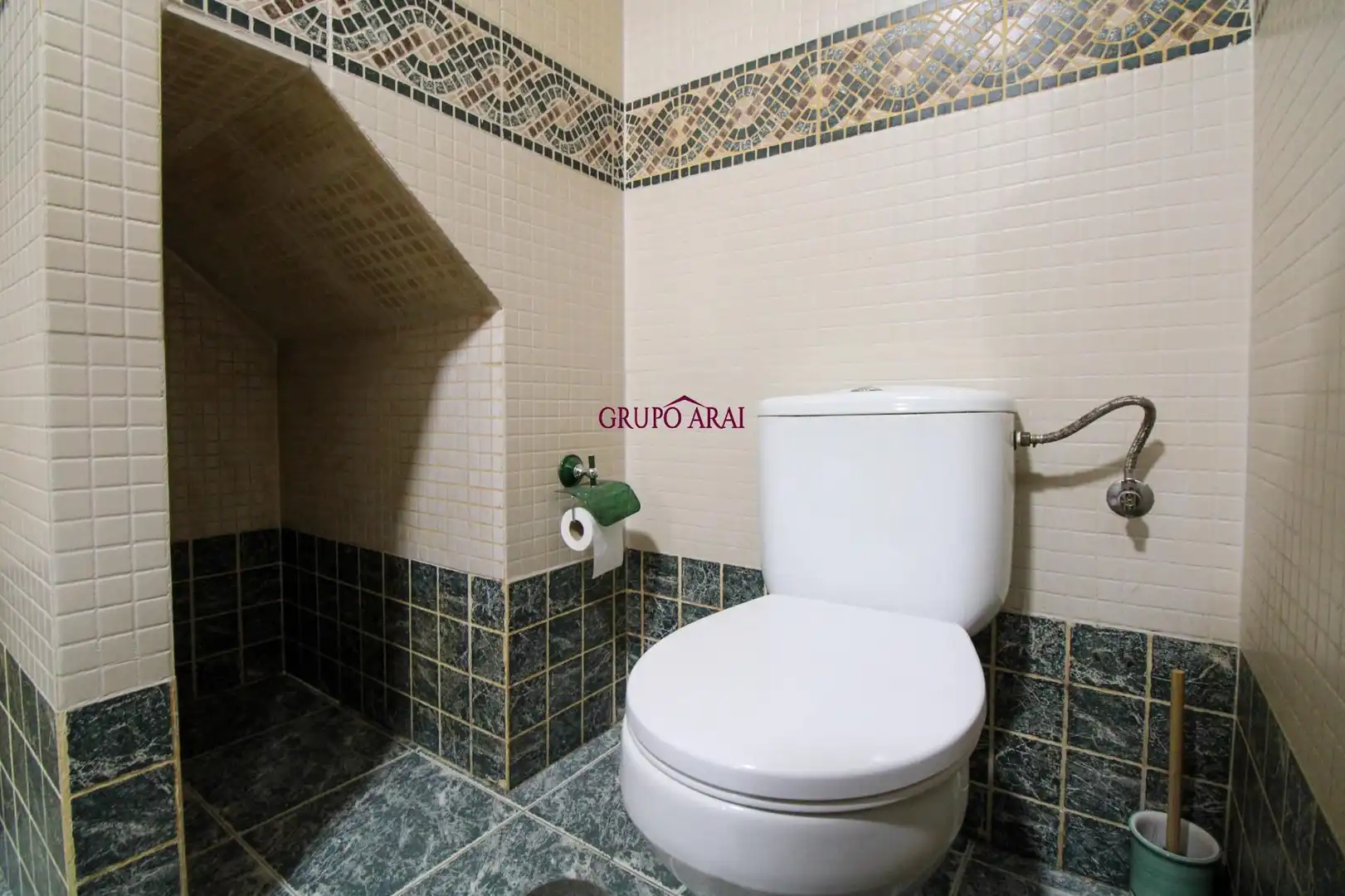 Bany de Casa o xalet en venda en Alicante / Alacant amb Aire condicionat, Terrassa i Balcó