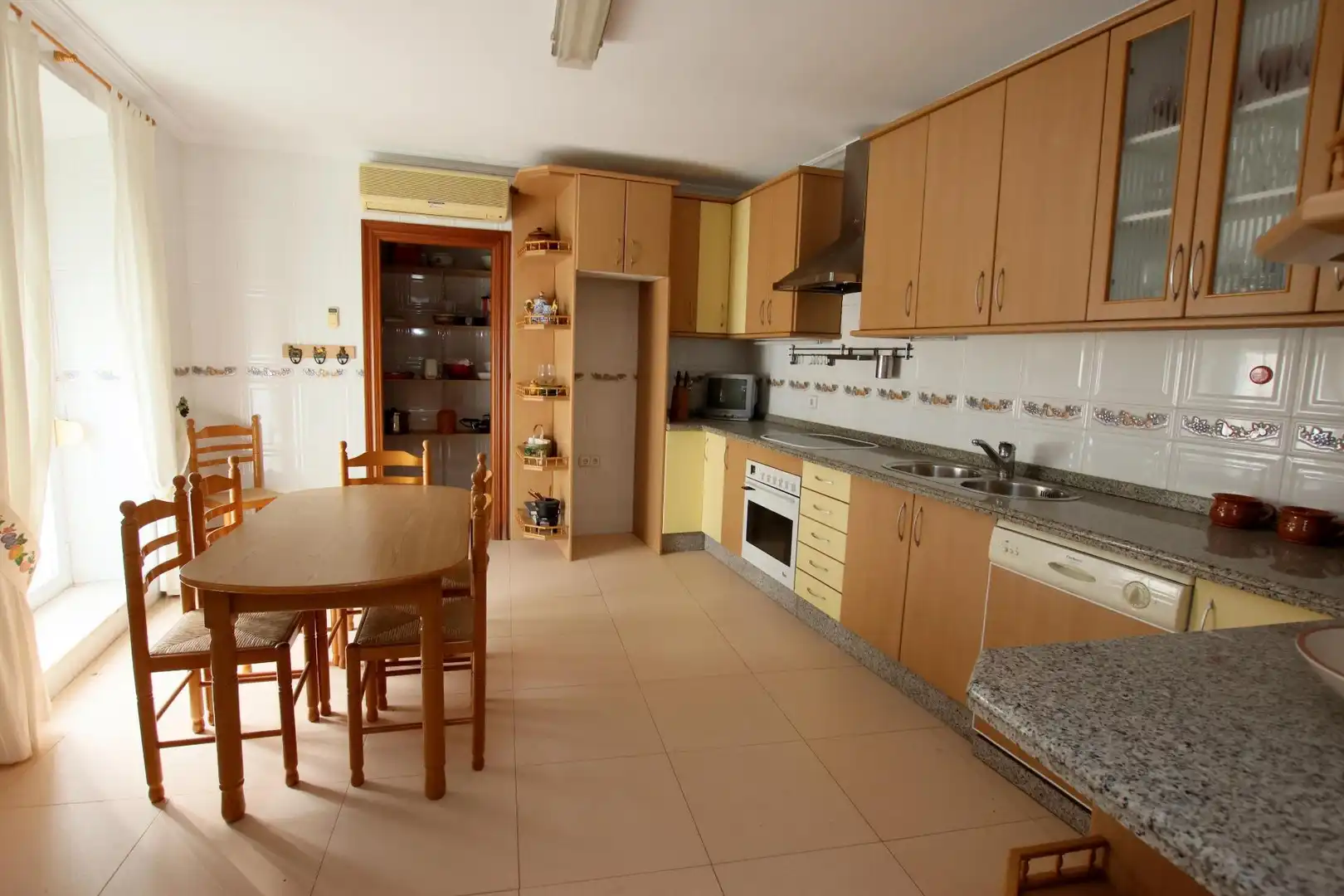 Cocina de Casa o chalet en venta en Montijo con Aire acondicionado, Calefacción y Terraza