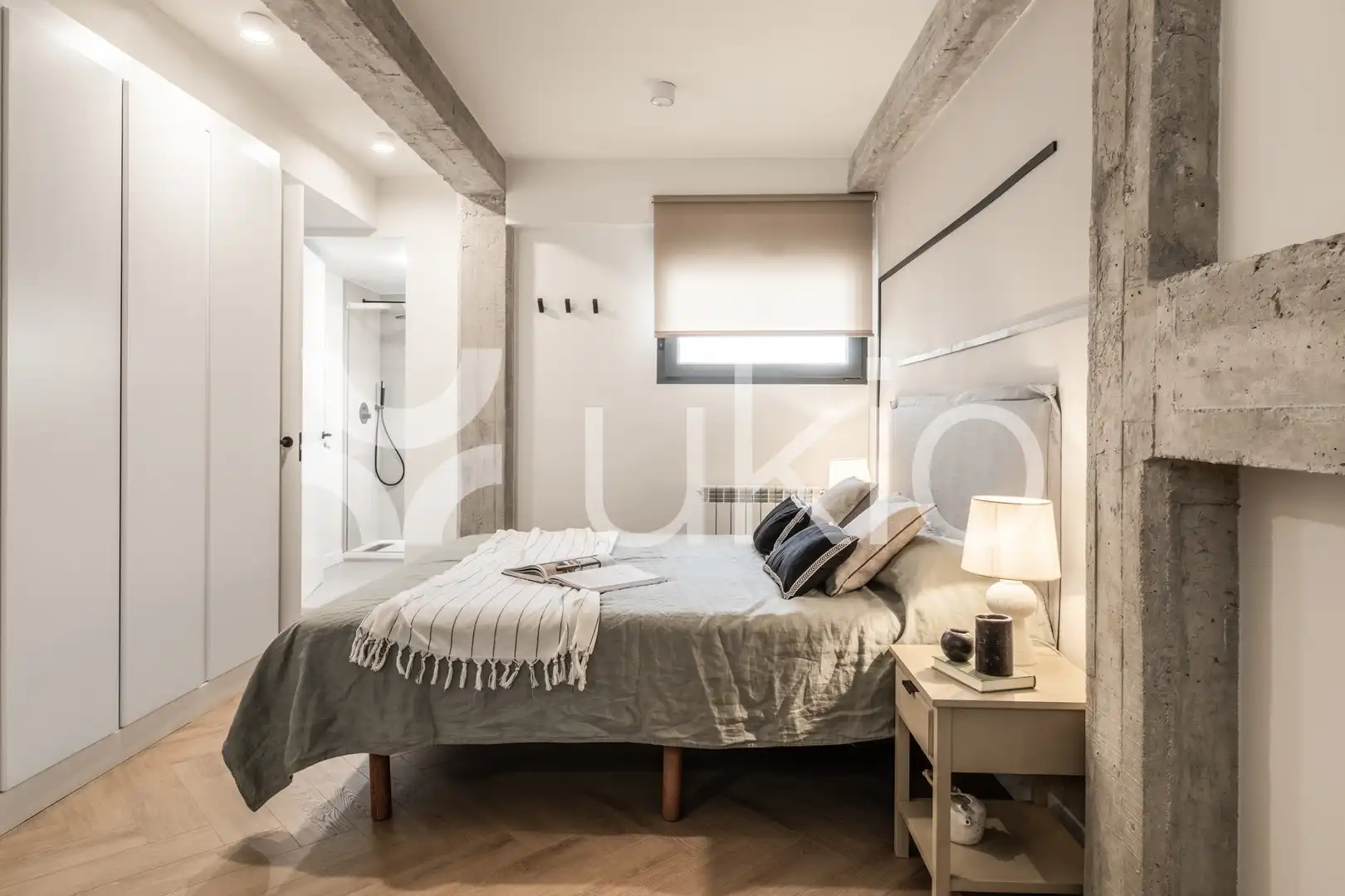 Schlafzimmer von Wohnung zur Miete in Madrid mit Klimaanlage, Heizung und Möbliert
