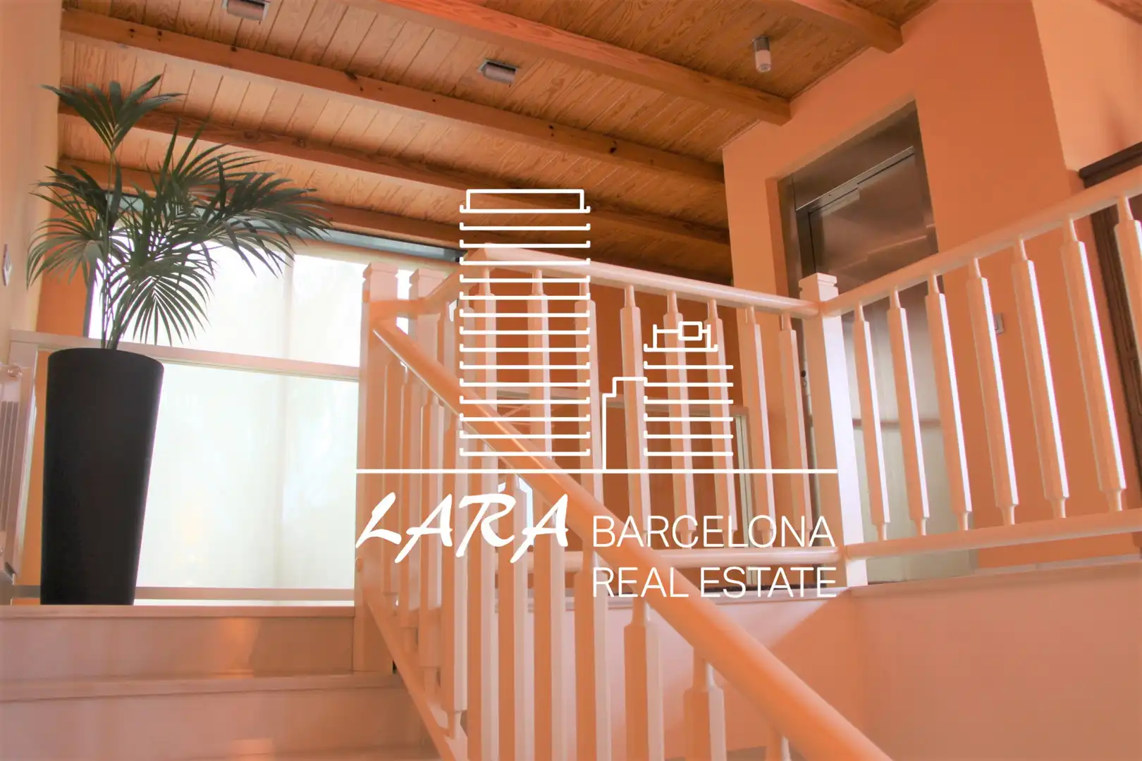Vista exterior de Casa o chalet de alquiler con opción a compra en Viladecans con Aire acondicionado, Calefacción y Jardín privado