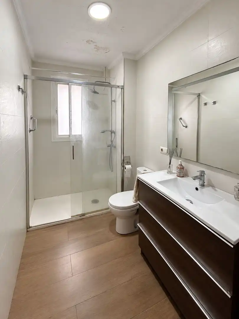 Baño de Piso en venta en Málaga con Aire acondicionado, Calefacción y Terraza