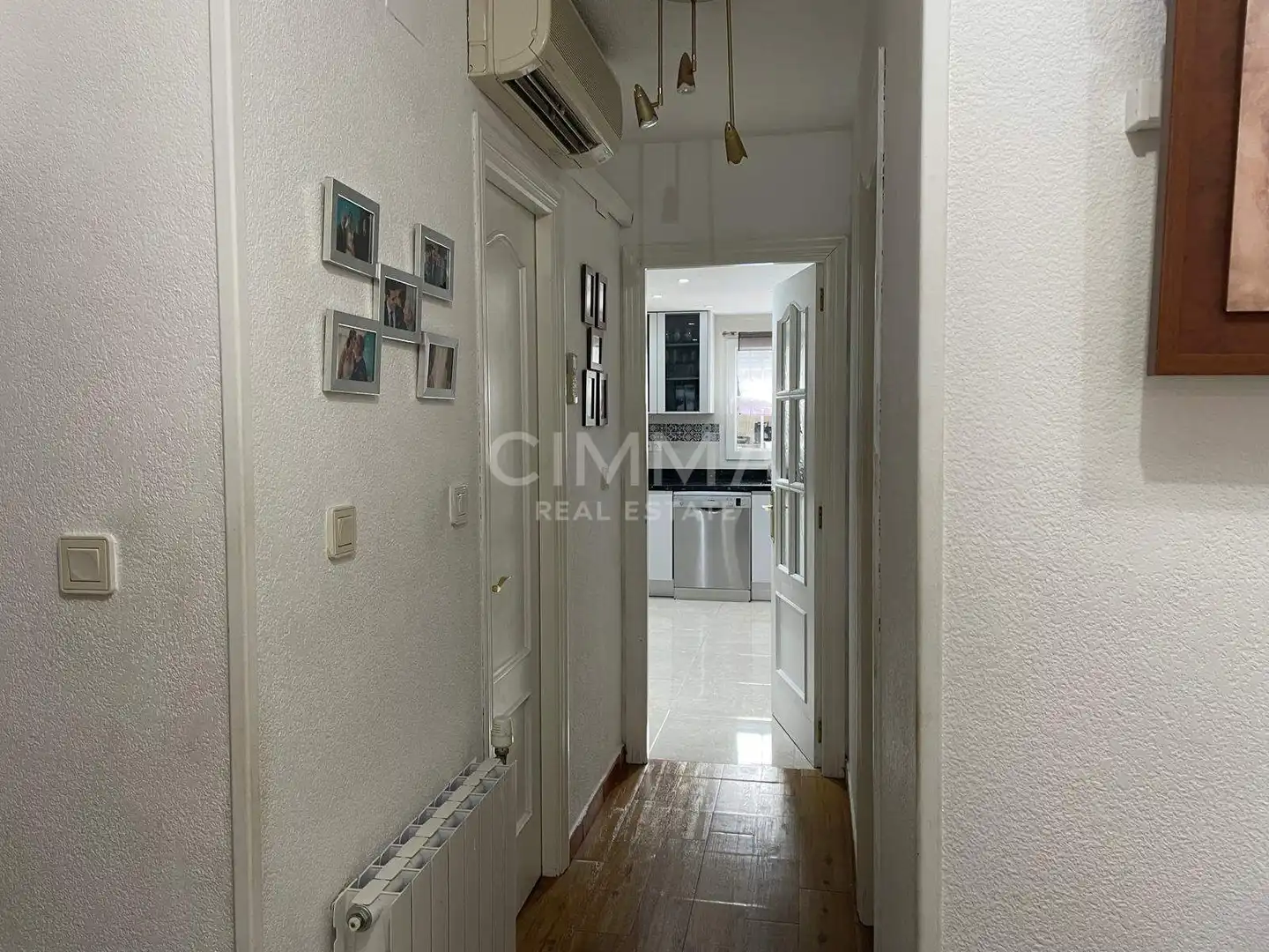Haus oder Chalet zum Verkauf in La Nucia mit Heizung, Privatgarten und Terrasse