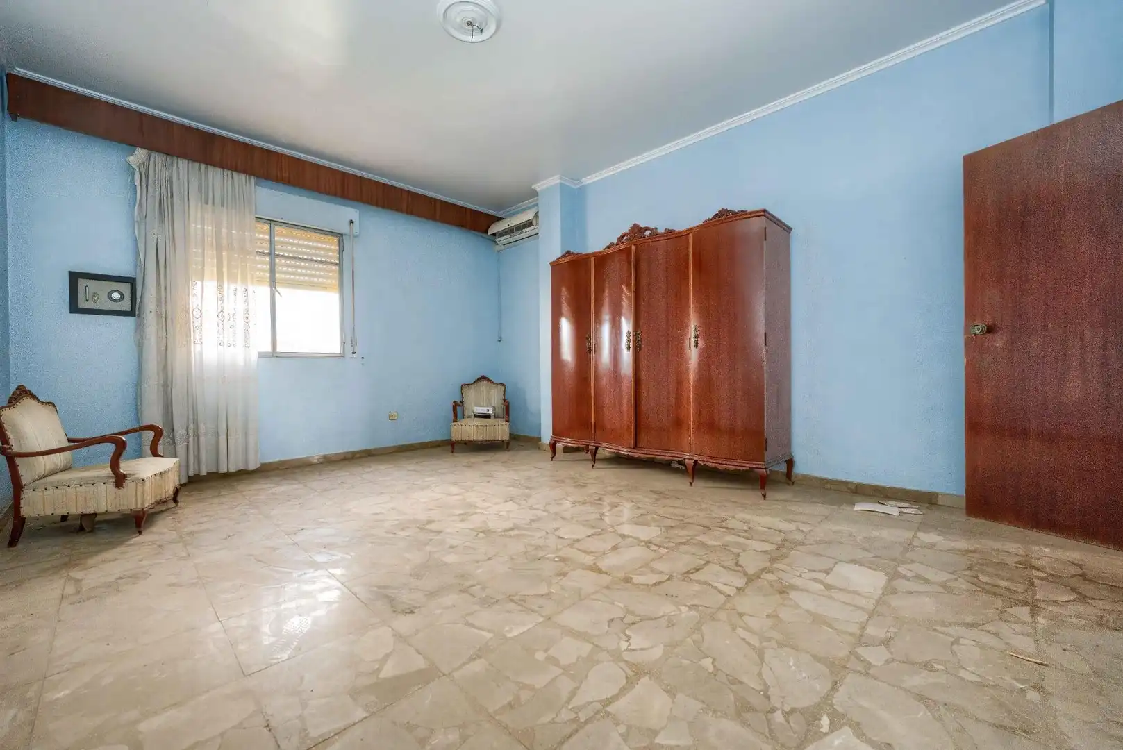 Bedroom of Houses for sale in Sanlúcar la Mayor  with Air Conditioner, Private garden and Terrace