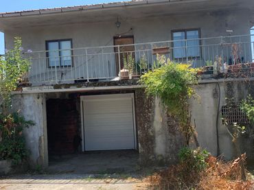 Casa amb jardí en venda a O Saviñao