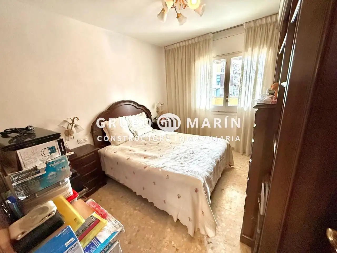 Dormitori de Pis en venda en Vilassar de Mar amb Aire condicionat, Terrassa i Moblat