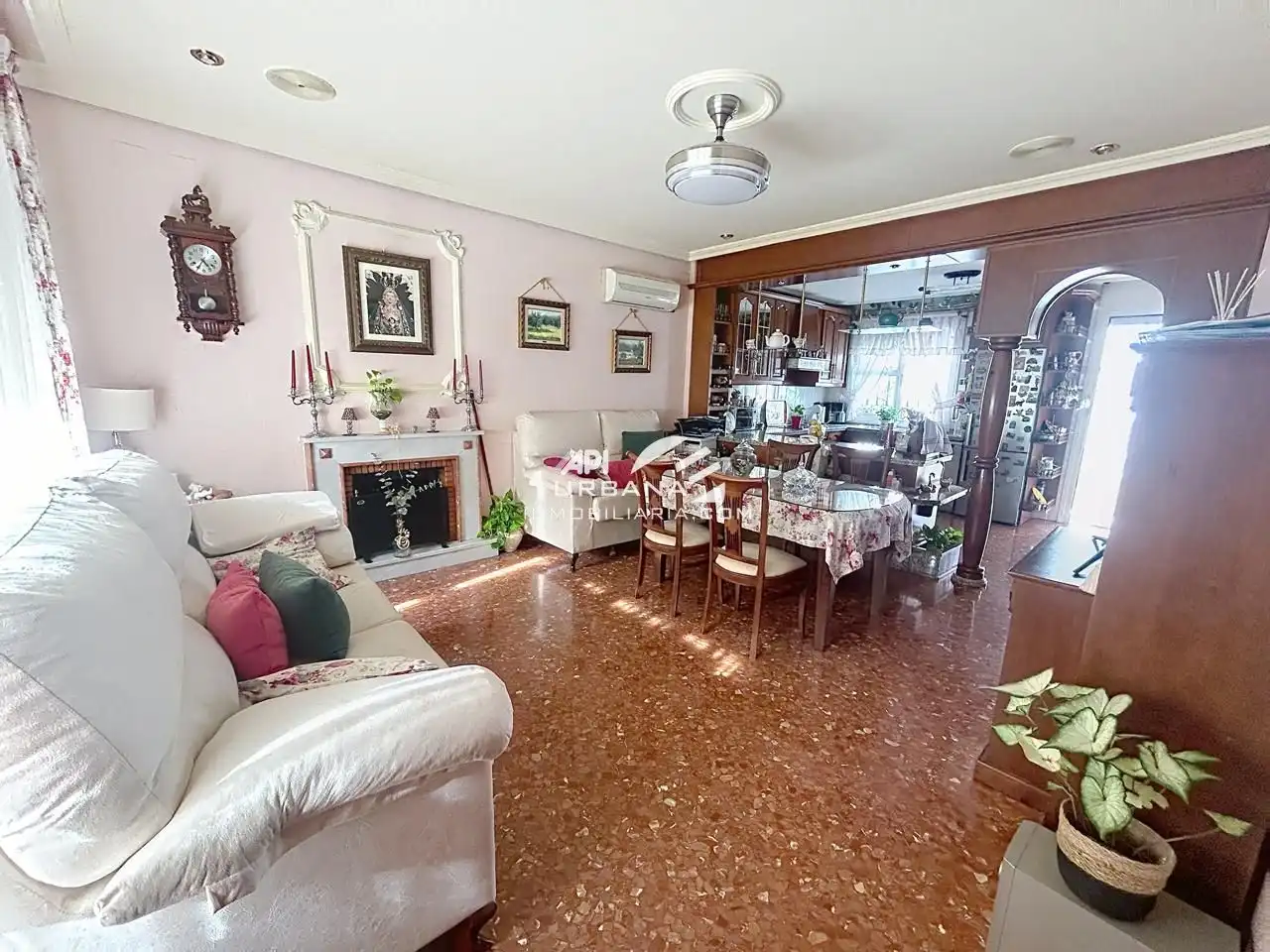 Casa con piscina en venta en Calle Don Juan de Borbón, imagen 5