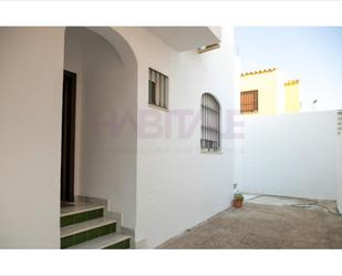 Exterior view of Single-family semi-detached for sale in Alcalá de Guadaira  with Terrace and Storage room