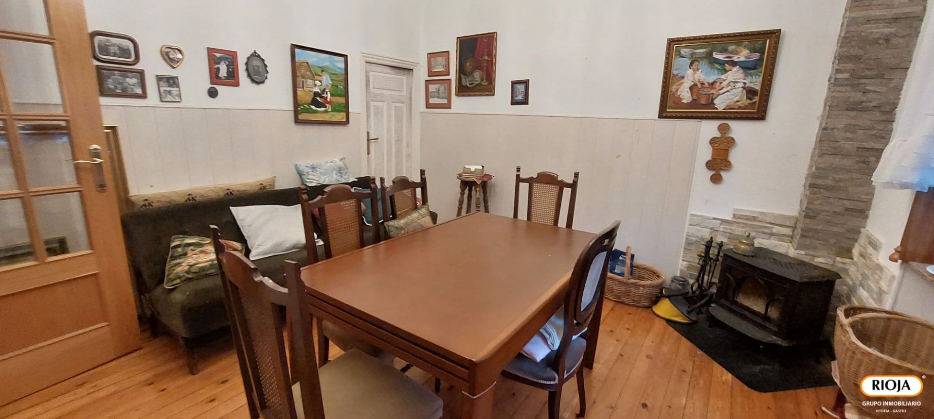 Dining room of Single-family semi-detached for sale in Vitoria - Gasteiz  with Heating, Private garden and Parquet flooring