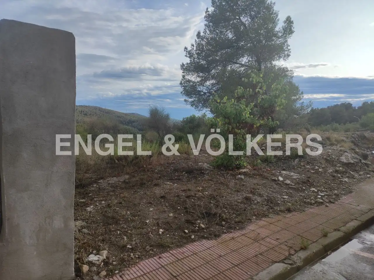 Terreny residencial en venda a Vallirana, imagen 2