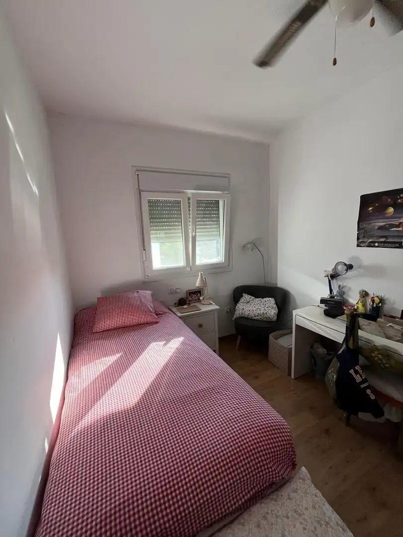 Dormitori de Casa adosada en venda en El Puerto de Santa María amb Aire condicionat, Jardí privat i Parquet