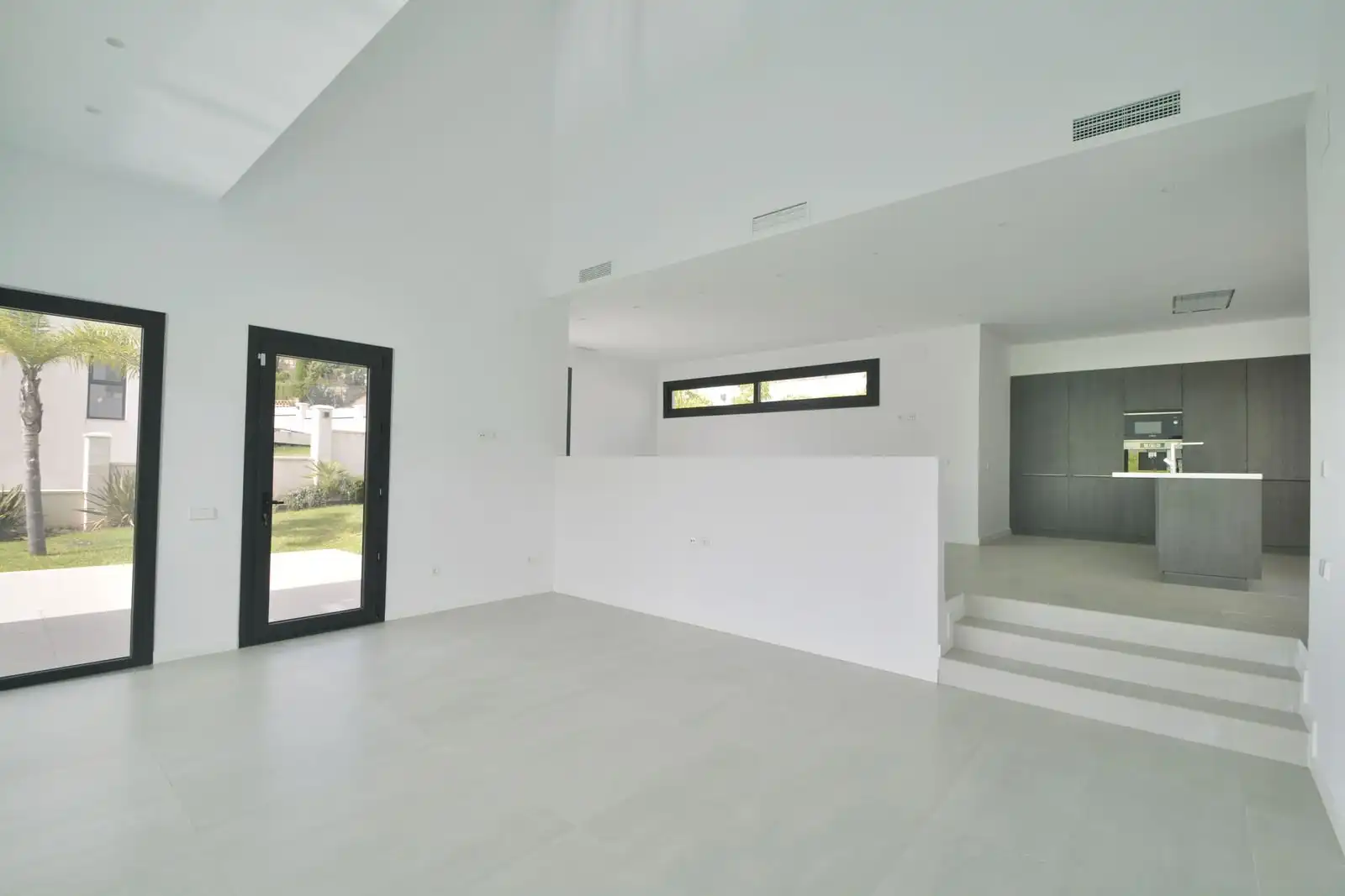 Houses for sale in Marbella  with Air Conditioner, Private garden and Terrace