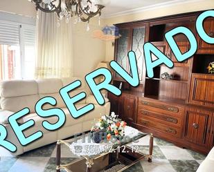 Living room of Flat for sale in  Sevilla Capital  with Air Conditioner, Terrace and Balcony