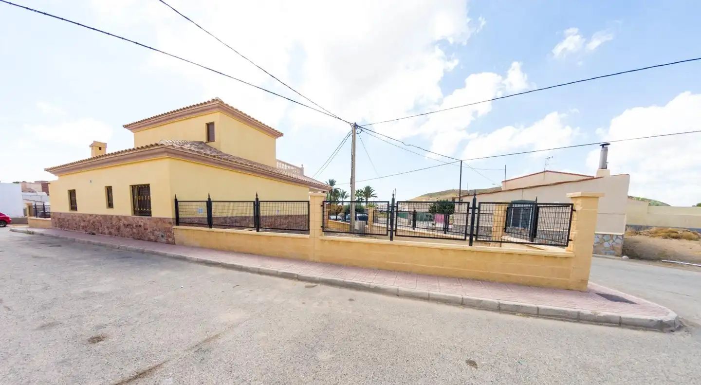Casa o xalet en venda a Guazamara - Los Lobos