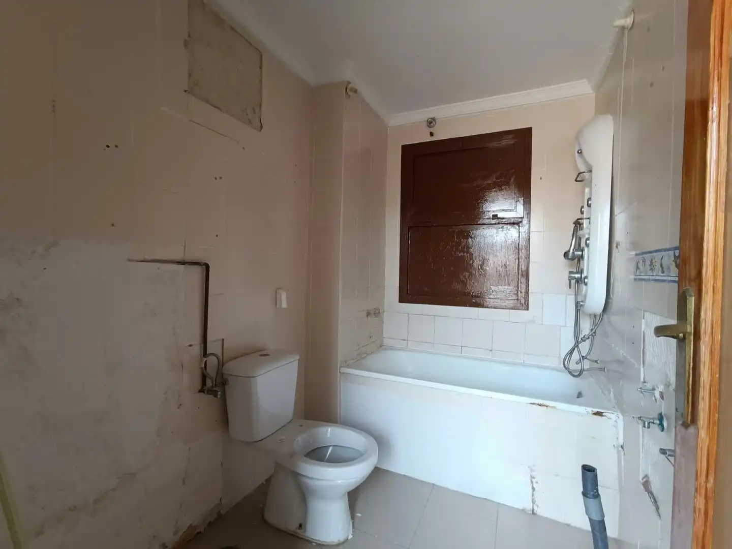Bany de Estudi en venda en Almería