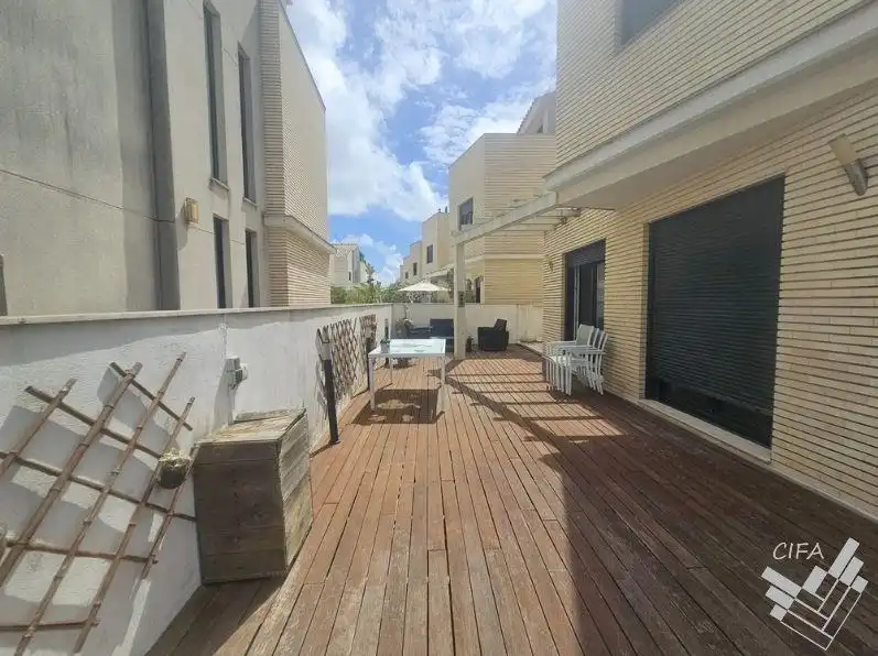 Terrassa de Casa o xalet en venda en Vinaròs amb Aire condicionat, Jardí privat i Terrassa