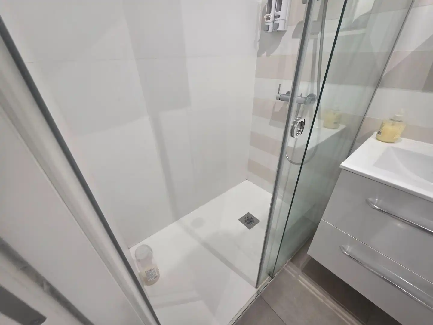 Baño de Estudio de alquiler en Ensanche - Sar
