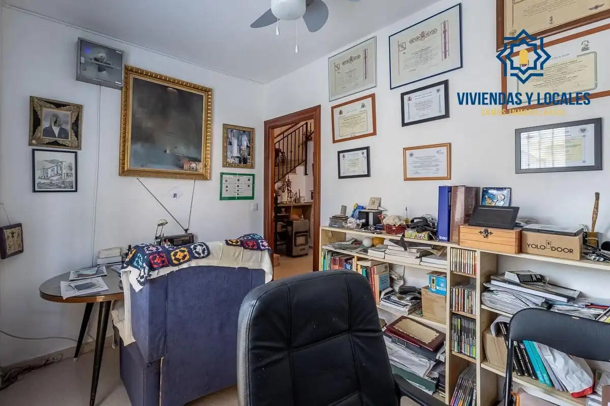 Casa aparellada amb terrassa en venda a Camino Camino Cementerio, imagen 29