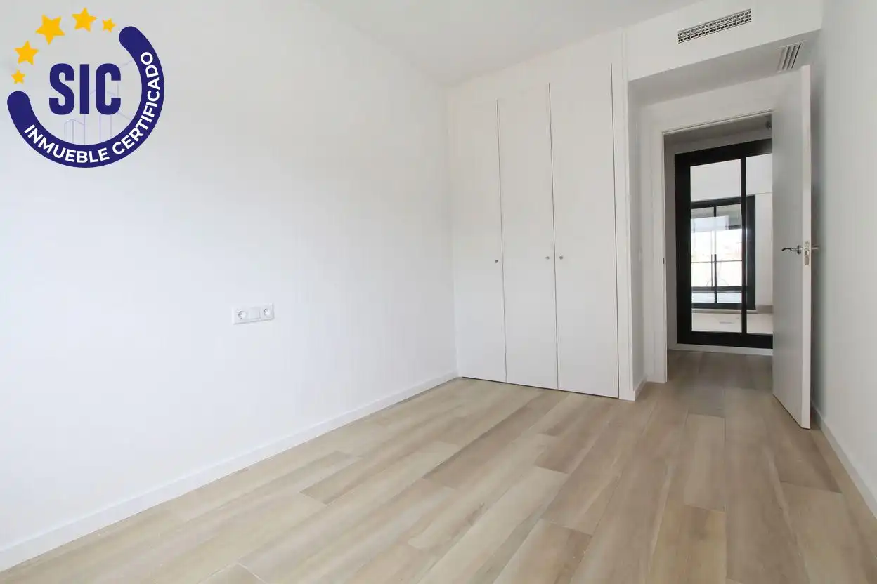 Habitación de Piso en venta en Paterna con Aire acondicionado, Calefacción y Terraza