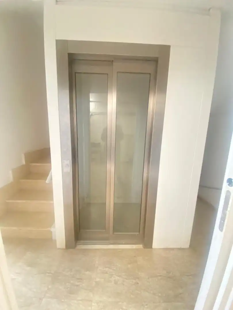 Casa adosada en venta en Cintruénigo con Calefacción, Jardín privado y Terraza