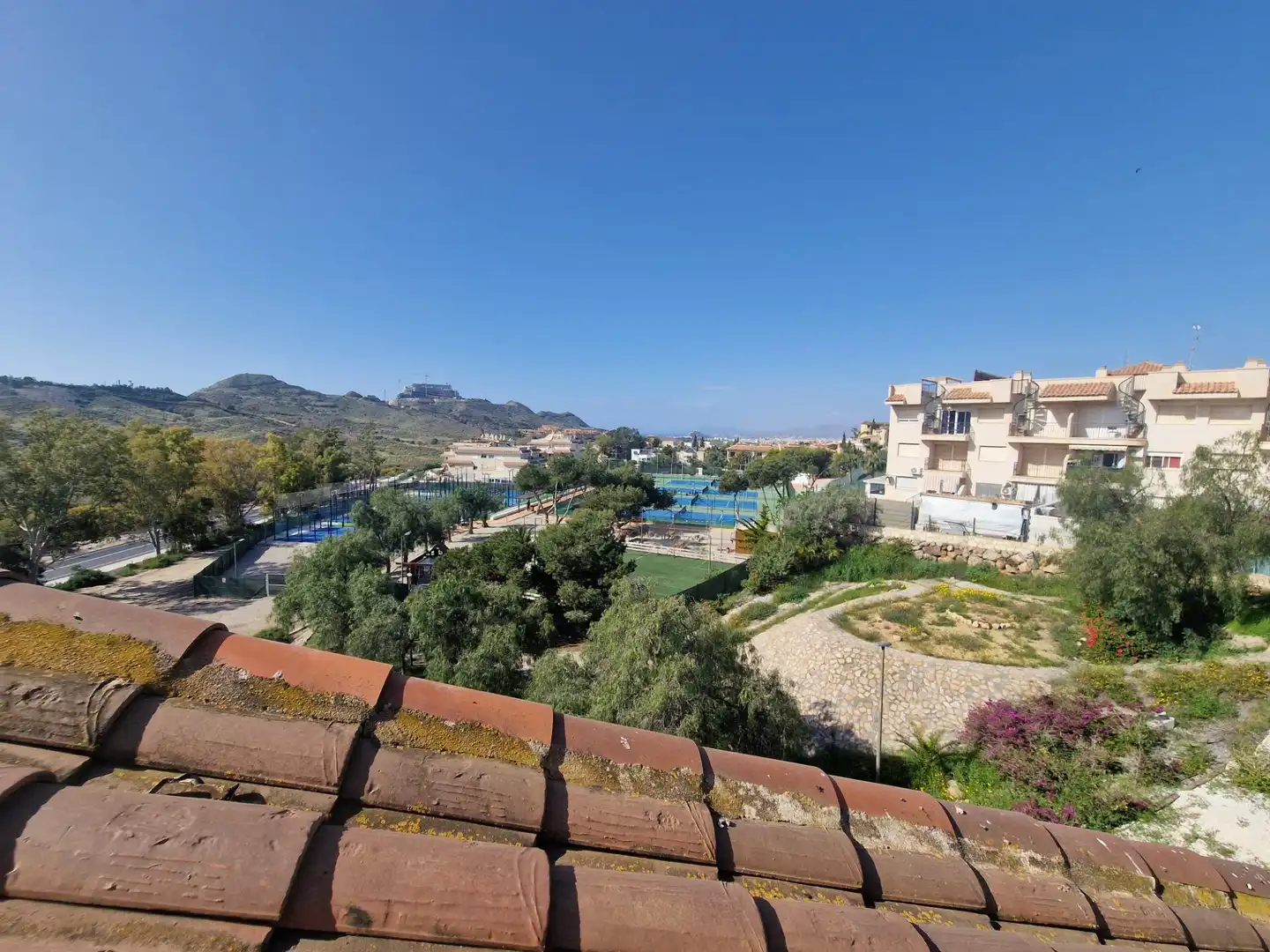 Vista exterior de Apartamento en venta en Águilas con Aire acondicionado, Jardín privado y Terraza