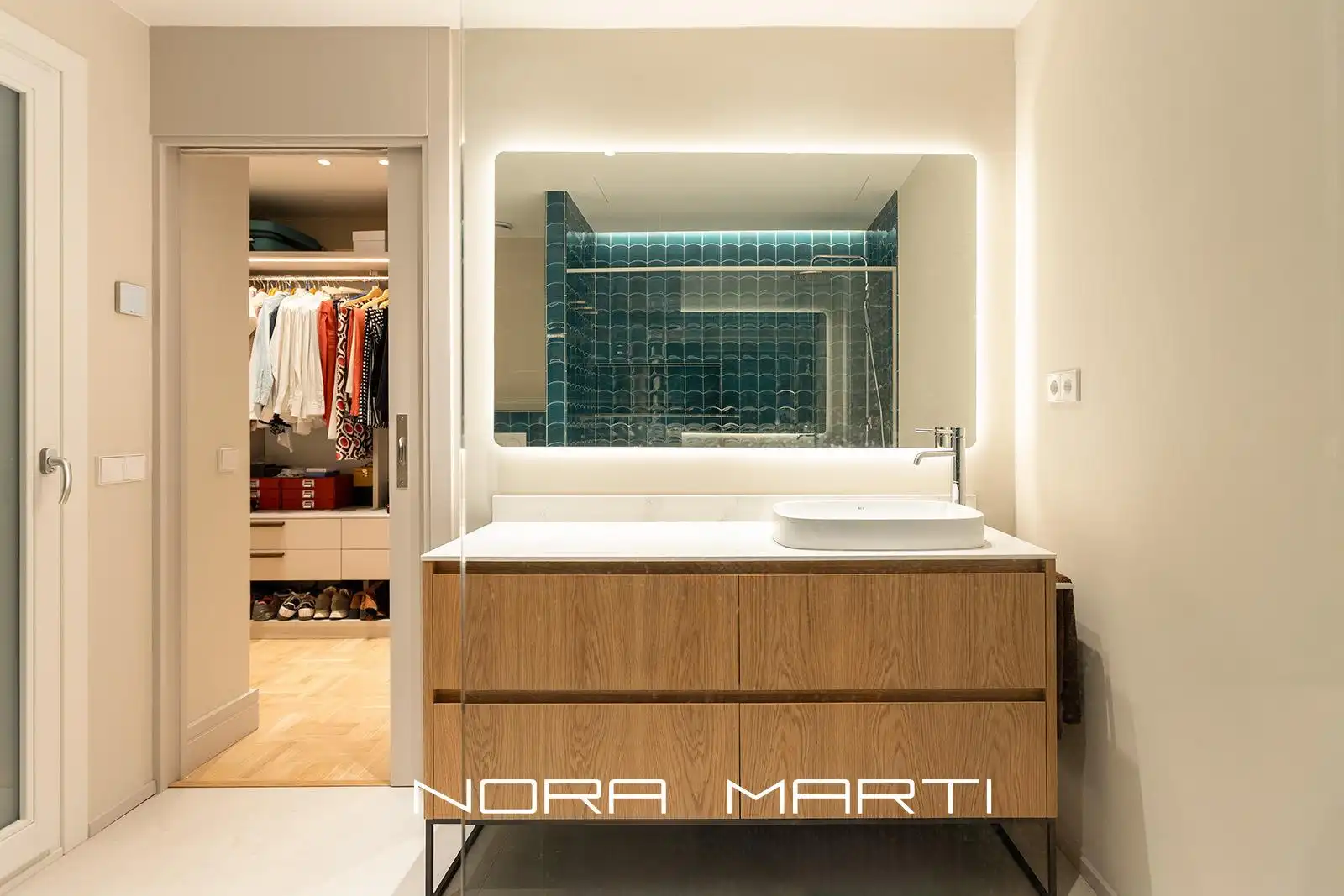 Bathroom of Flat for sale in Barcelona  with Air Conditioner, Heating and Terrace