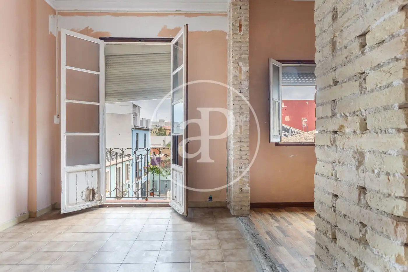 Flat for sale in Valencia  with Heating, Terrace and Balcony