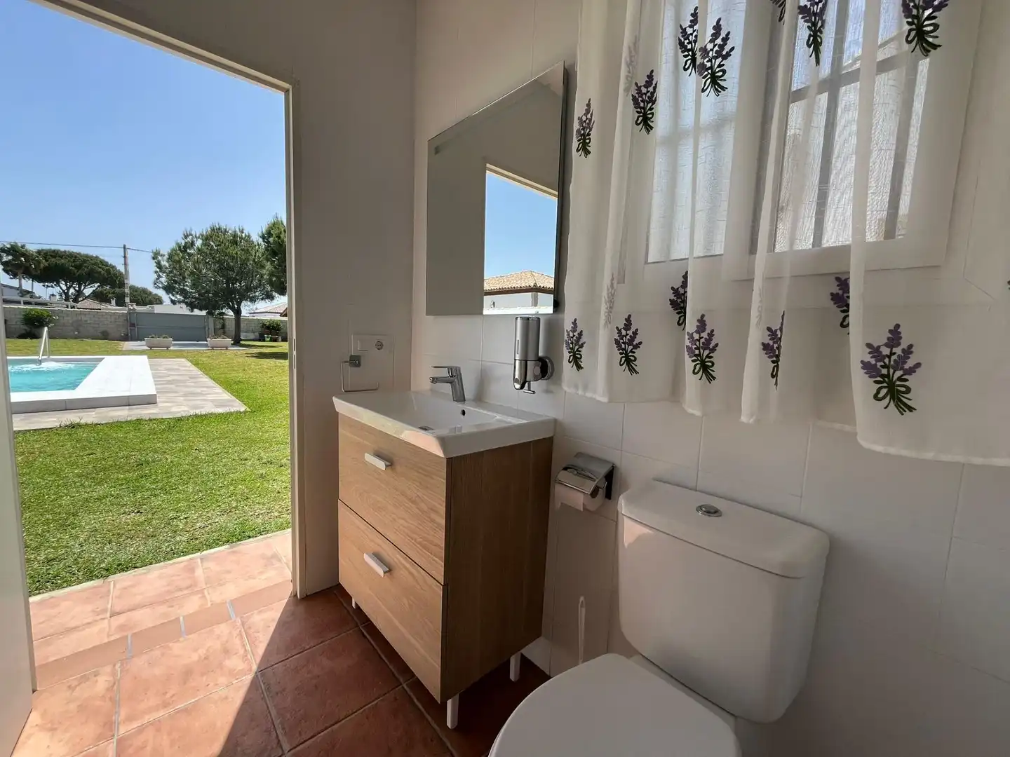 Baño de Casa o chalet de alquiler en Chiclana de la Frontera