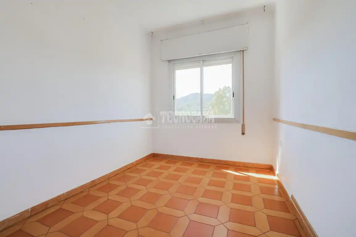 Habitación de Piso en venta en Sant Vicenç Dels Horts con Aire acondicionado y Alarma