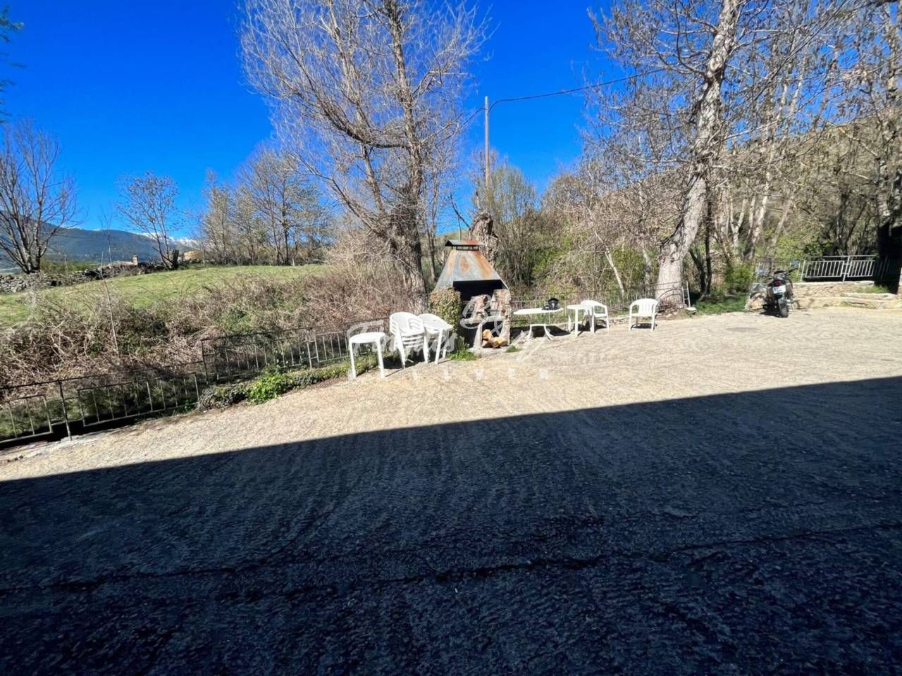 Vista exterior de Apartamento de alquiler en Bellver de Cerdanya con Calefacción, Parquet y Terraza